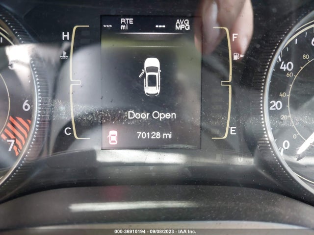 2014 JEEP CHEROKEE LATITUDE VIN: 1C4PJMCB3EW175458
