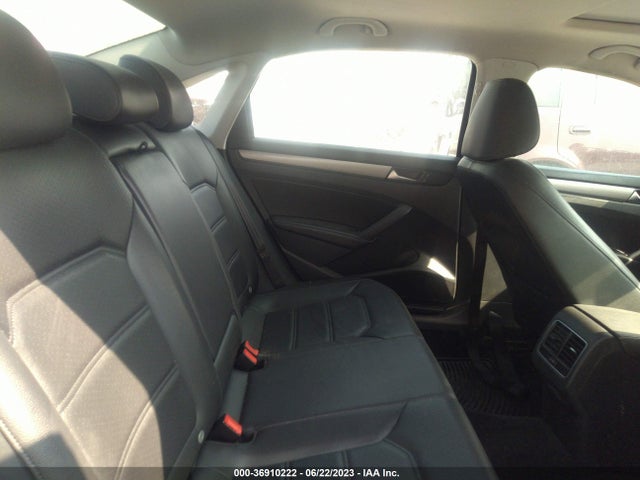 1VWBS7A39EC112416 Volkswagen Passat Se W/sunroof