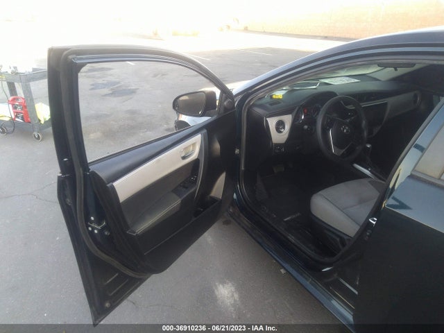 Toyota COROLLA LE 2018 5YFBURHE5JP790310 Image 12