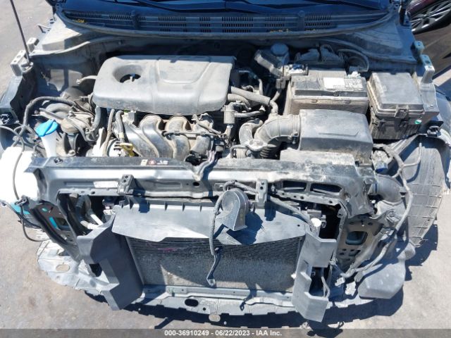 3KPA24AB0JE058012 KIA RIO S