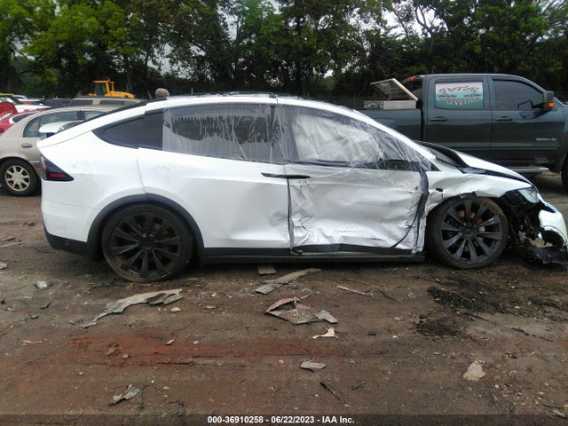 2023 Tesla Model X, VIN: 7SAXCBE61PF375036