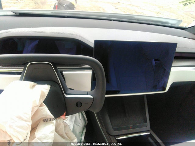 2023 Tesla Model X, VIN: 7SAXCBE61PF375036