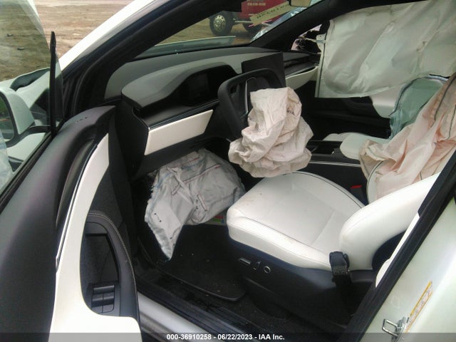2023 Tesla Model X, VIN: 7SAXCBE61PF375036