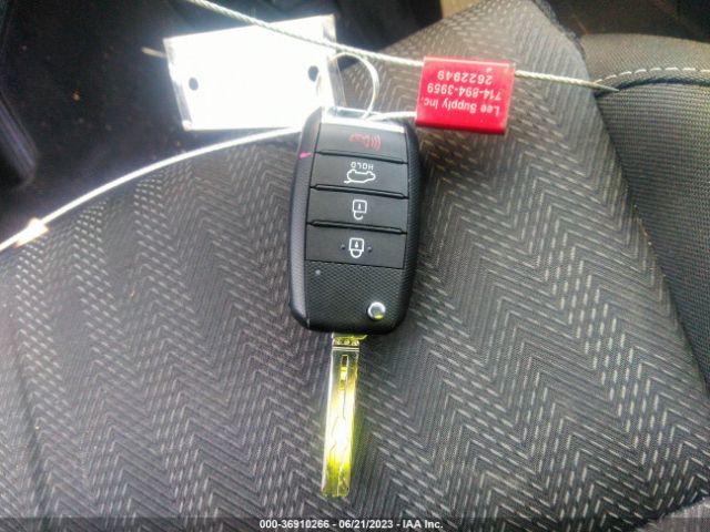 KNDPM3AC4H7151987 KIA Sportage Lx