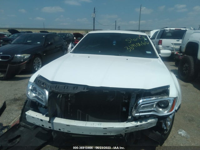 2C3CCAAG8EH373395 Chrysler 300