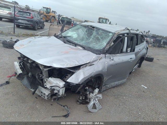 Toyota Highlander Hybrid Le 2021 5TDBBRCH8MS517803 Image 2