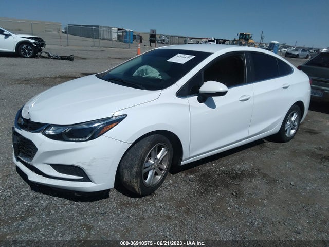 Chevrolet CRUZE LT 2017 1G1BE5SM2H7264324 Image 2