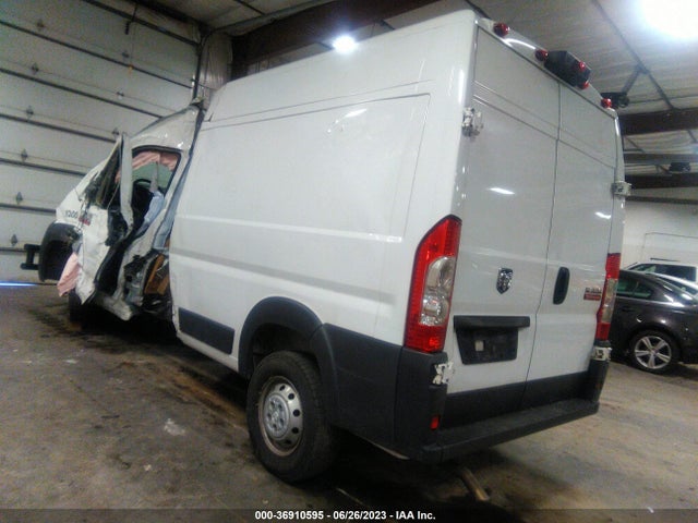 3C6TRVDG2JE154622 RAM Promaster Cargo Van