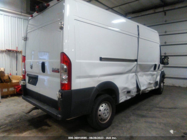 3C6TRVDG2JE154622 RAM Promaster Cargo Van