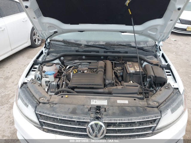3VW2B7AJ9JM228674 Volkswagen Jetta 1.4t S