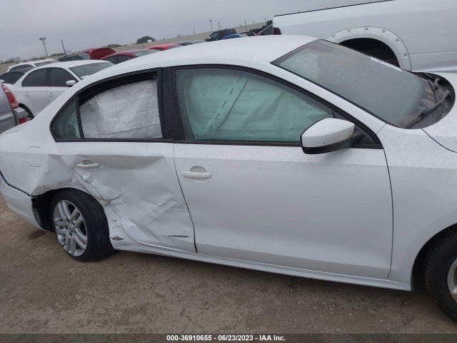 3VW2B7AJ9JM228674 Volkswagen Jetta 1.4t S