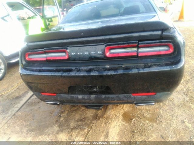 2C3CDZAG4KH663477 Dodge Challenger Sxt