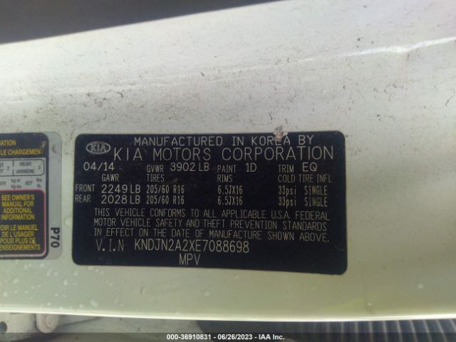 KNDJN2A2XE7088698 KIA Soul Base