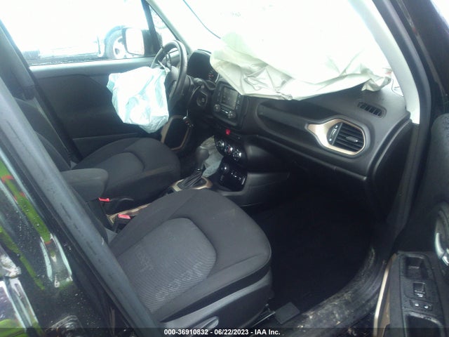 ZACCJBBT0FPB88101 Jeep Renegade Latitude