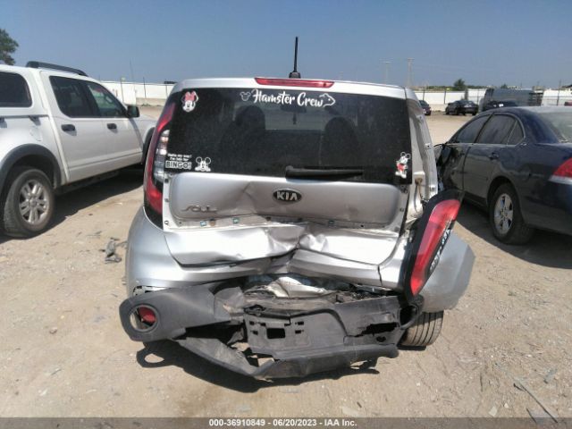 KNDJN2A28J7598087 KIA Soul Base