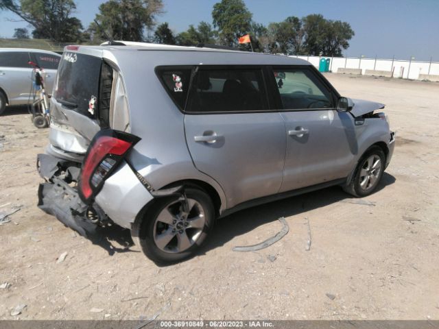 KNDJN2A28J7598087 KIA Soul Base