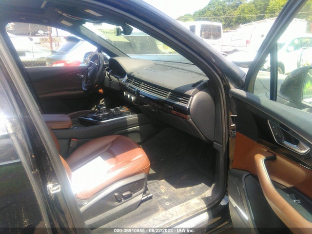 WA1LAAF72HD035593 Audi Q7 Premium Plus