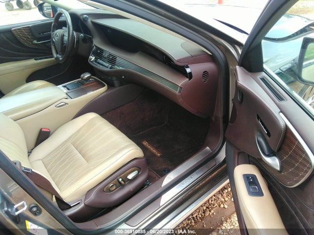 Lexus Ls Ls 500 2018 JTHB51FF9J5005504 Image 5