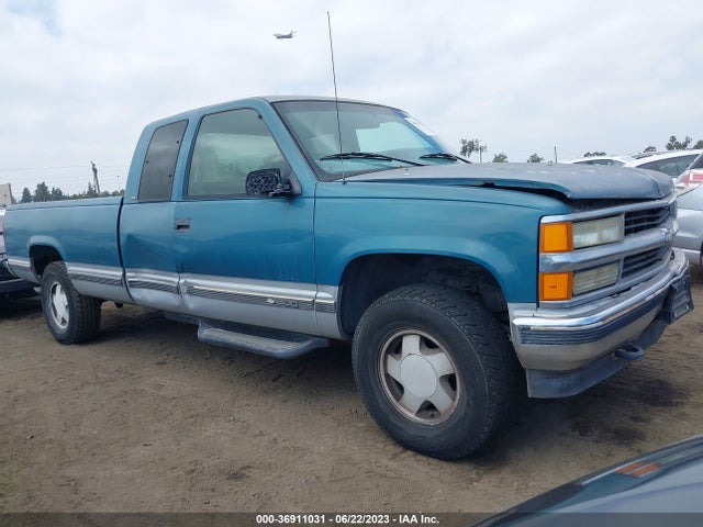 1997 CHEVROLET C/K 1500 VIN: 1GCEK19R1VE263941