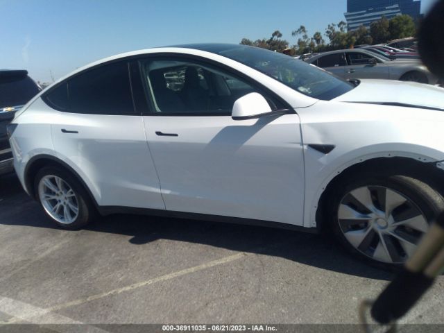 7SAYGAEE7NF430709 Tesla Model Y Long Range
