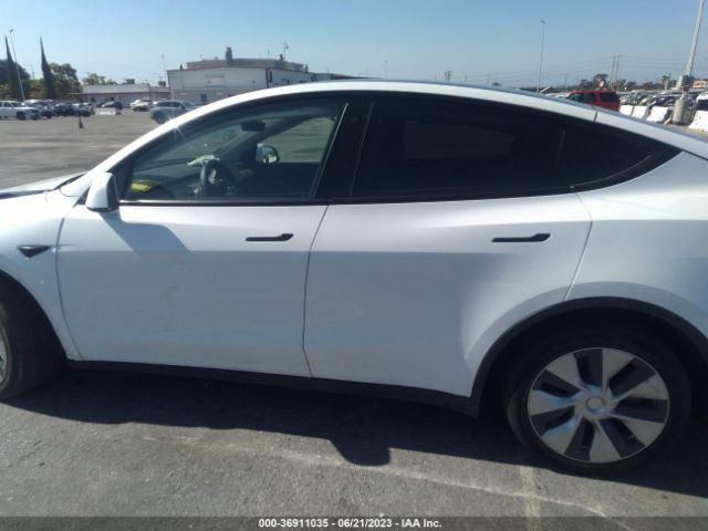 7SAYGAEE7NF430709 Tesla Model Y Long Range