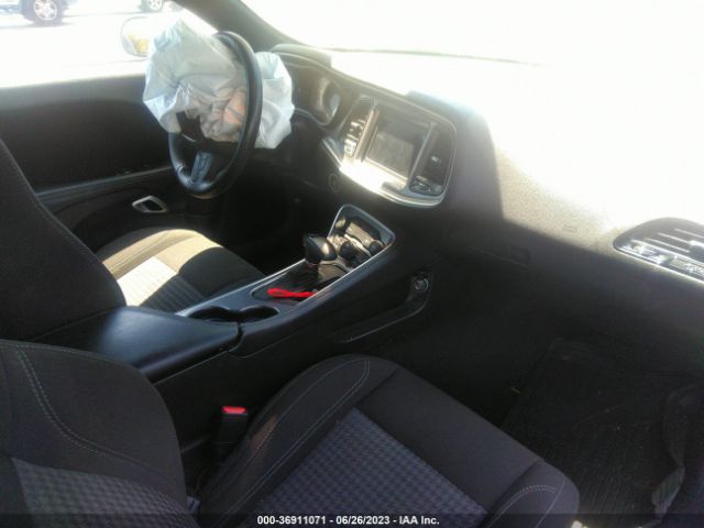 2C3CDZAGXNH144275 Dodge Challenger Sxt