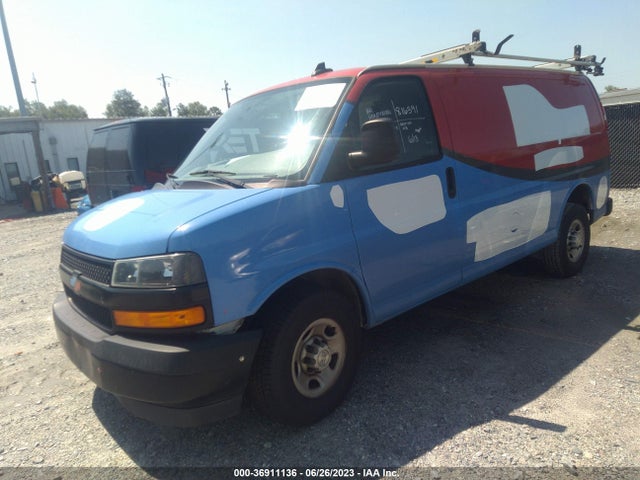 Chevrolet EXPRESS CARGO VAN 2018 1GCWGAFG8J1336295 Image 2