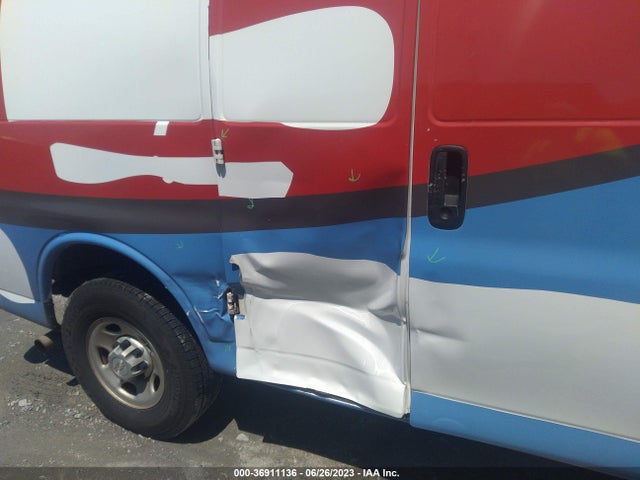 Chevrolet EXPRESS CARGO VAN 2018 1GCWGAFG8J1336295 Image 6