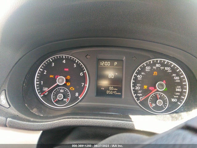 1VWAT7A32EC100794 Volkswagen Passat Wolfsburg Ed