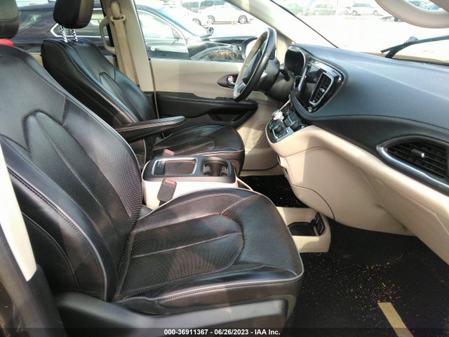 2C4RC1GG5KR581754 Chrysler Pacifica Limited