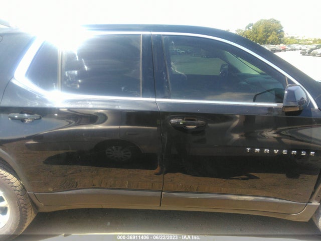 Chevrolet Traverse Ls 2018 1GNERFKW0JJ183967 Image 14