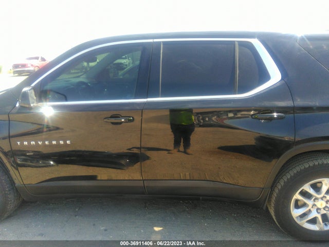 Chevrolet Traverse Ls 2018 1GNERFKW0JJ183967 Image 15