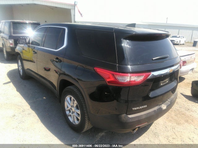 Chevrolet Traverse Ls 2018 1GNERFKW0JJ183967 Image 3