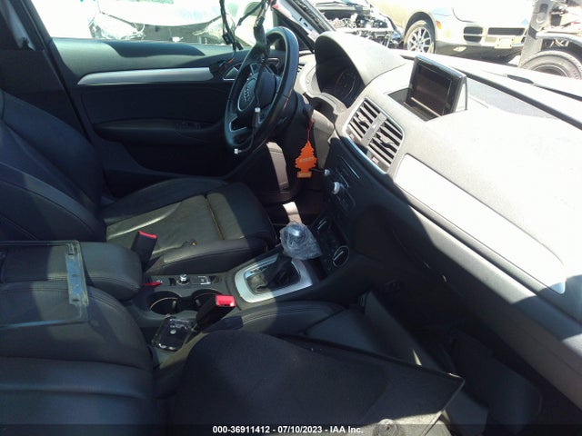 WA1BCCFS4JR002173 Audi Q3 Premium/sport Premium