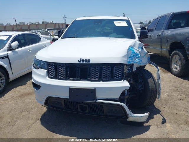 1C4RJFAG8MC760233 Jeep Grand Cherokee Laredo X
