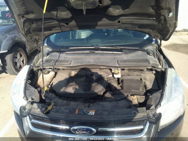1FMCU9J98EUA23895 Ford Escape Titanium