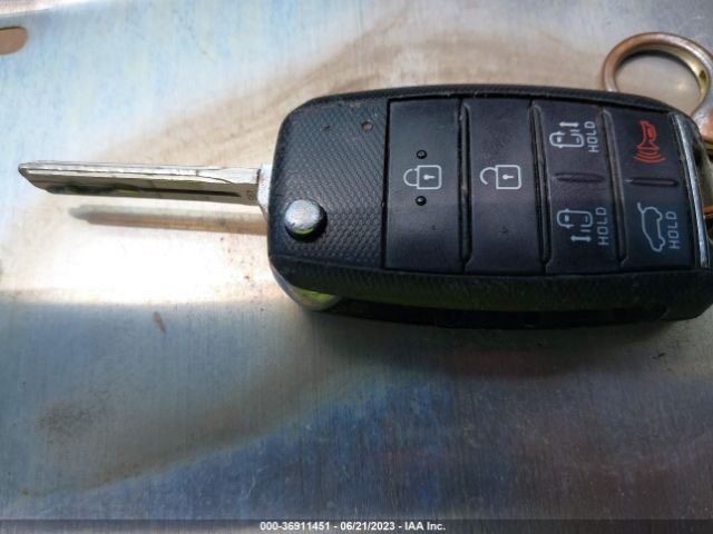 KNDMB5C12H6234436 KIA SEDONA LX