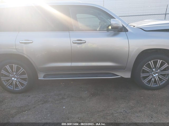 2017 Lexus LX, VIN: JTJHY7AXXH4228041