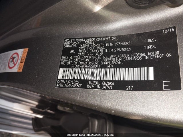 2017 Lexus LX, VIN: JTJHY7AXXH4228041