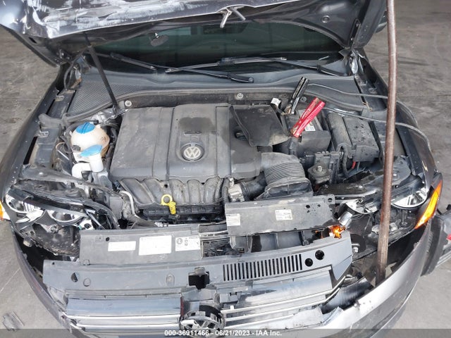 1VWBH7A34EC016627 Volkswagen PASSAT SE