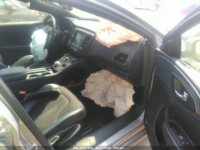 Chrysler 200 S 2015 1C3CCCBG4FN613271 Image 5