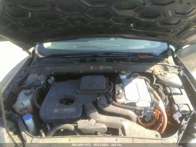 3FA6P0LU5KR219050 Ford Fusion Hybrid Se