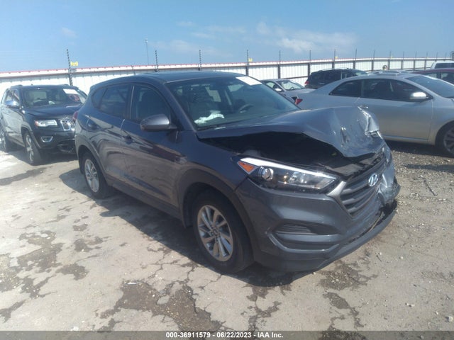 2016 KM8J23A49GU110013 main image