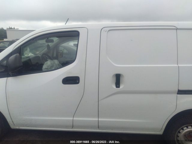 3N6CM0KN7JK697622 Nissan Nv200 Compact Cargo S