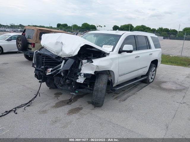 1GYS3CKJ8GR452933 Cadillac Escalade Premium Collection