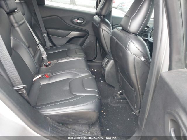 1C4PJLLB8KD395762 Jeep Cherokee Latitude Plus