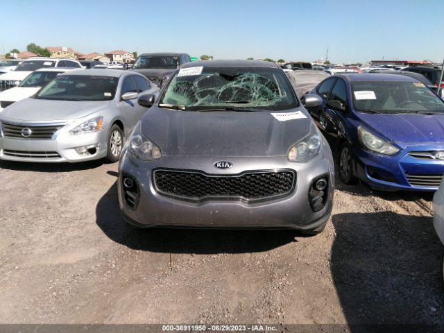 KNDPMCAC7J7348223 KIA Sportage Lx