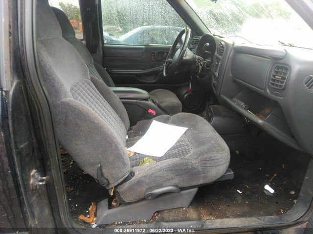 1999 CHEVROLET S-10 LS W/ZR2 VIN: 1GCCT19W1X8142127