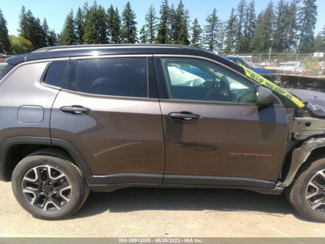 3C4NJDDB2KT780353 Jeep Compass Trailhawk