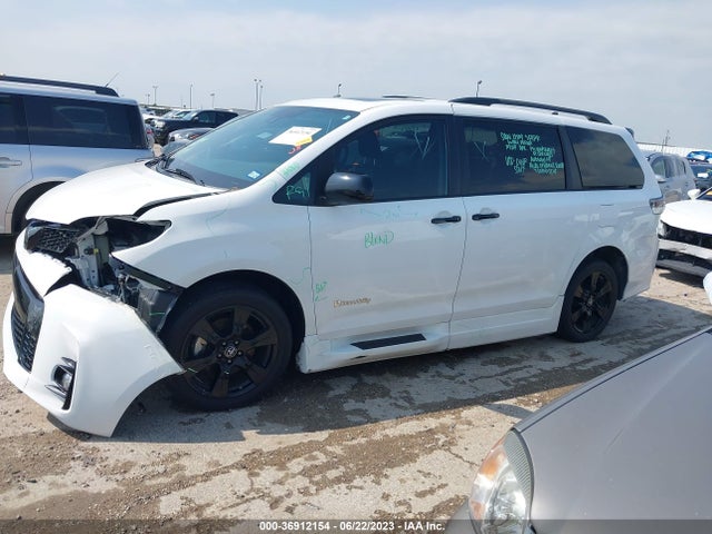 Toyota SIENNA SE 2020 5TDXZ3DC3LS039175 Image 14
